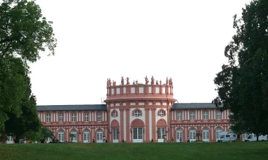 Schloss Biebrich Parkseite